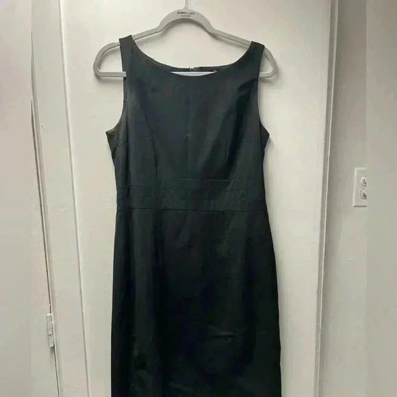 Dress H&M size 14 color black - Picture 1 of 4